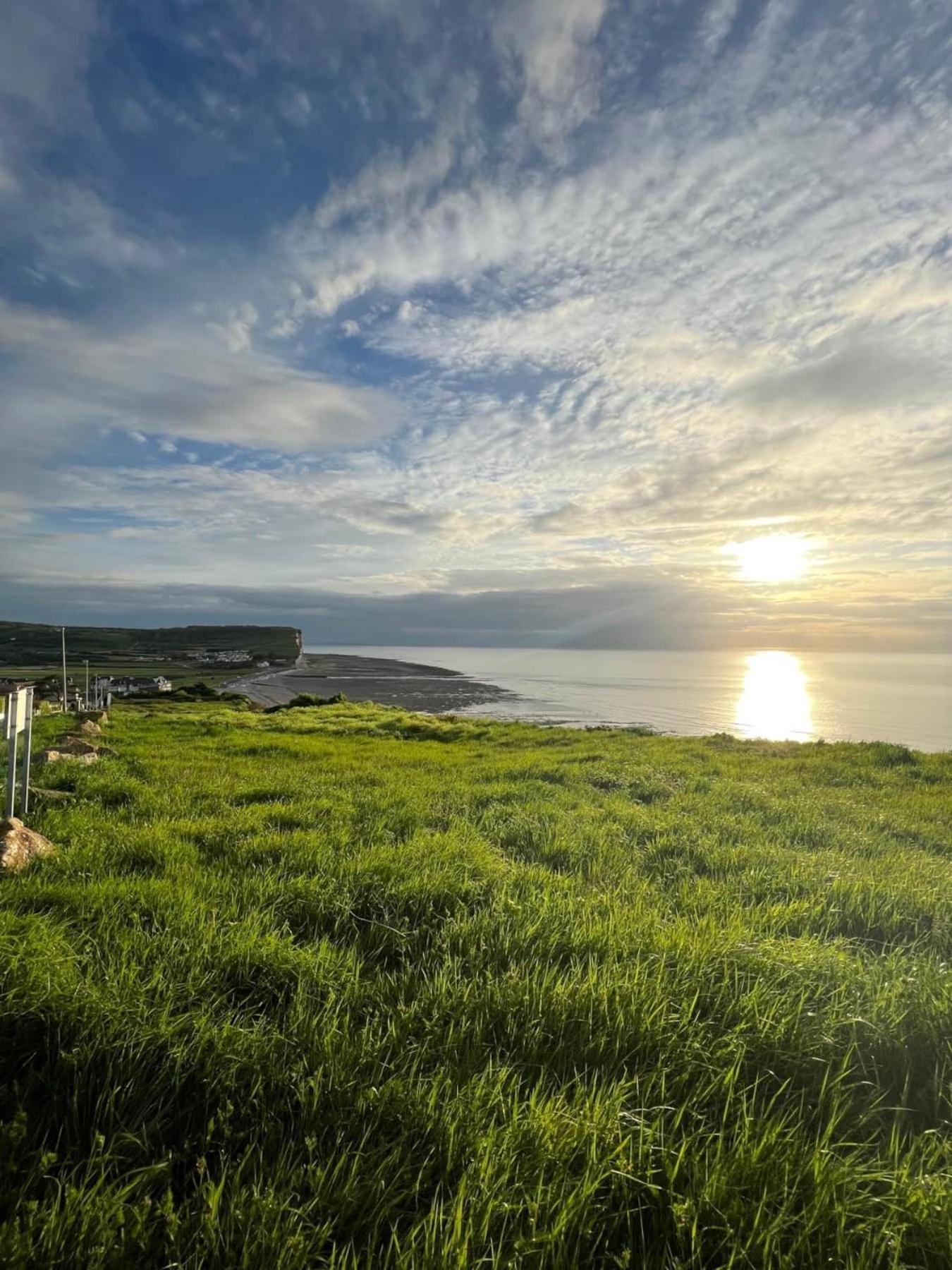 Caprices De Mer Appartement Avec Grand Balcon Et Vue A 300 M Plage, Apercu Mer, Lit Queen Size, Mers Les Bains Le Treport , Petit Dejeuner En Option, 2 Velos Fournis 외부 사진
